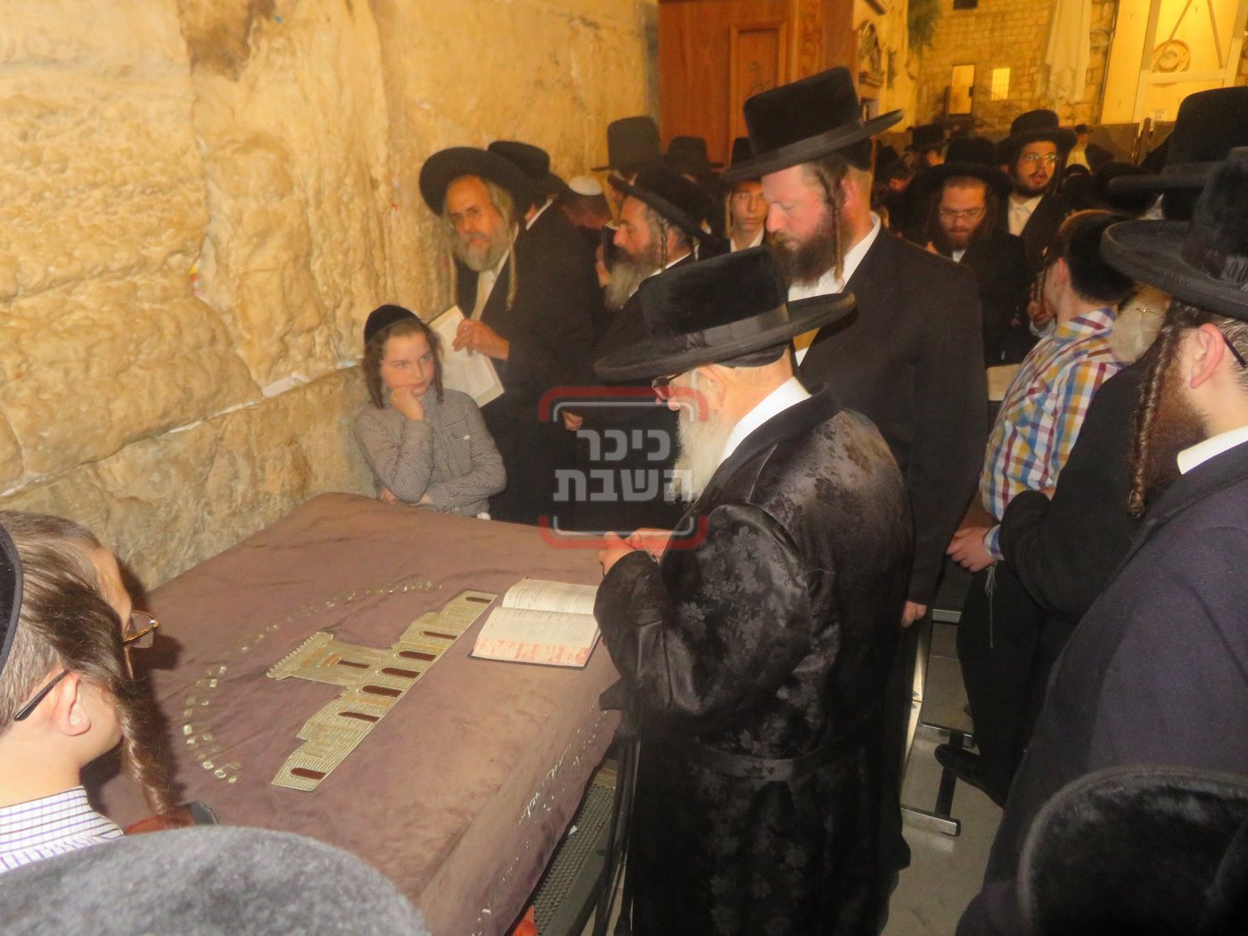 אדמורי"ם ורבנים בכותל המערבי