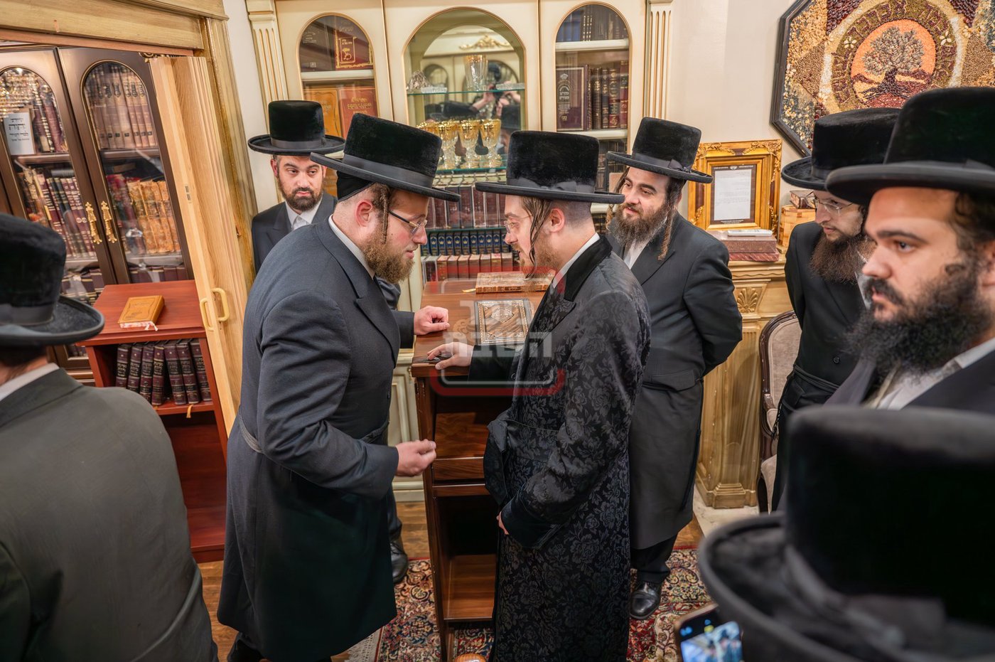 האדמו"ר מסאדיגורה במעמד קבלת פנים בבית האכסניה במאנטריאל 