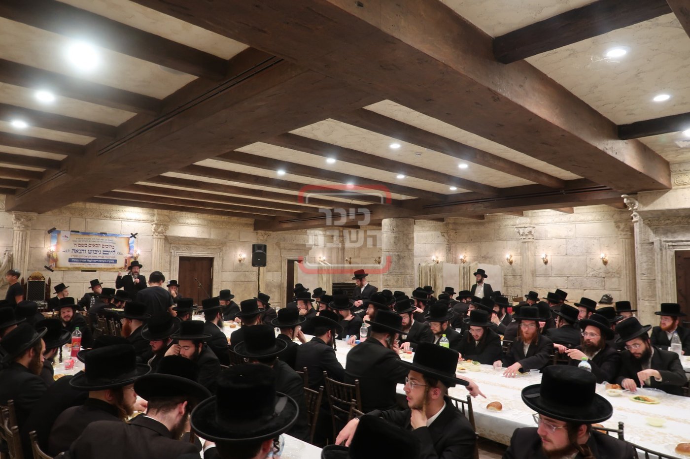 הגה"צ אב"ד ויז'ניץ אלעד במירון