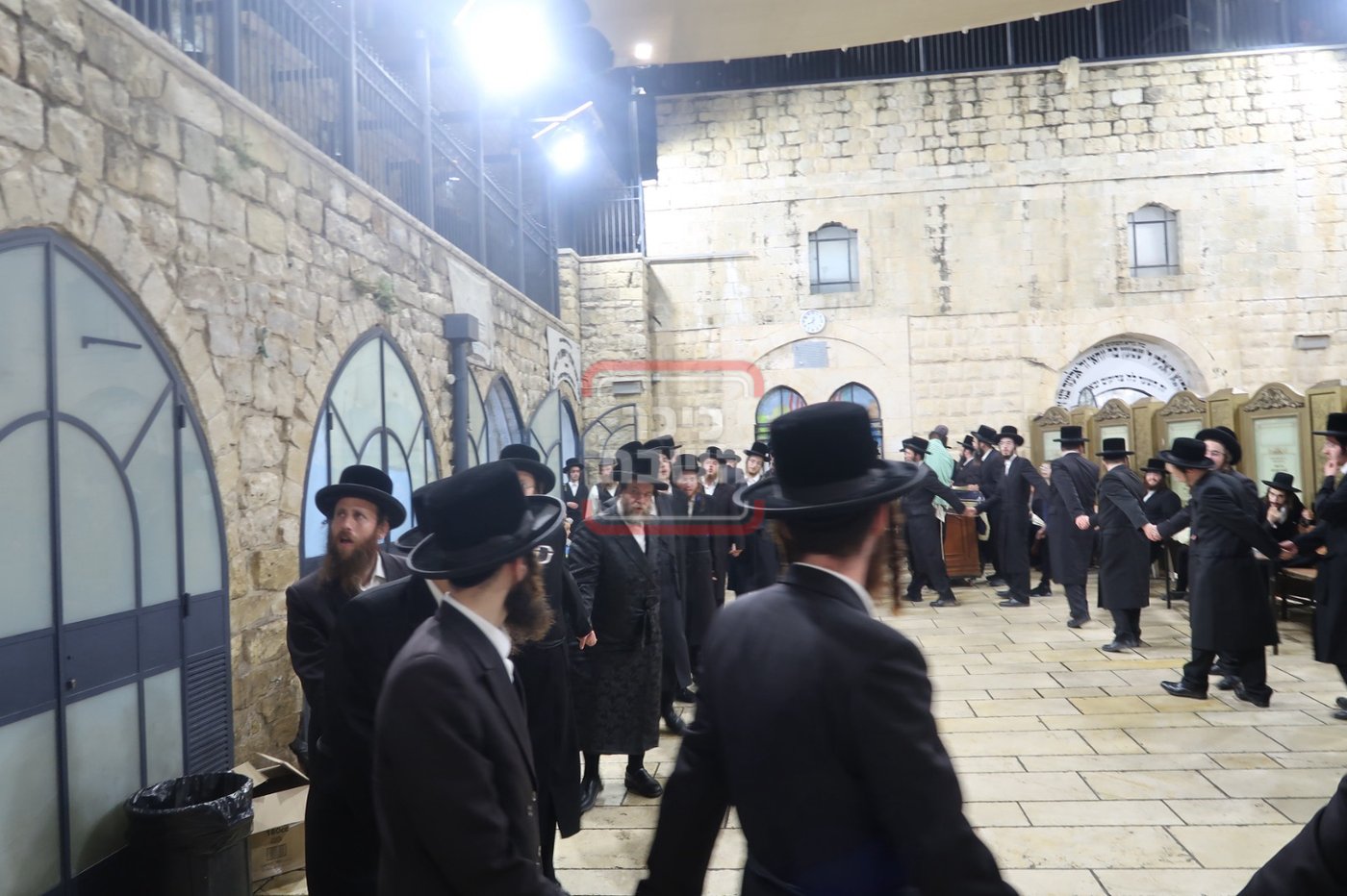 הגה"צ אב"ד ויז'ניץ אלעד במירון