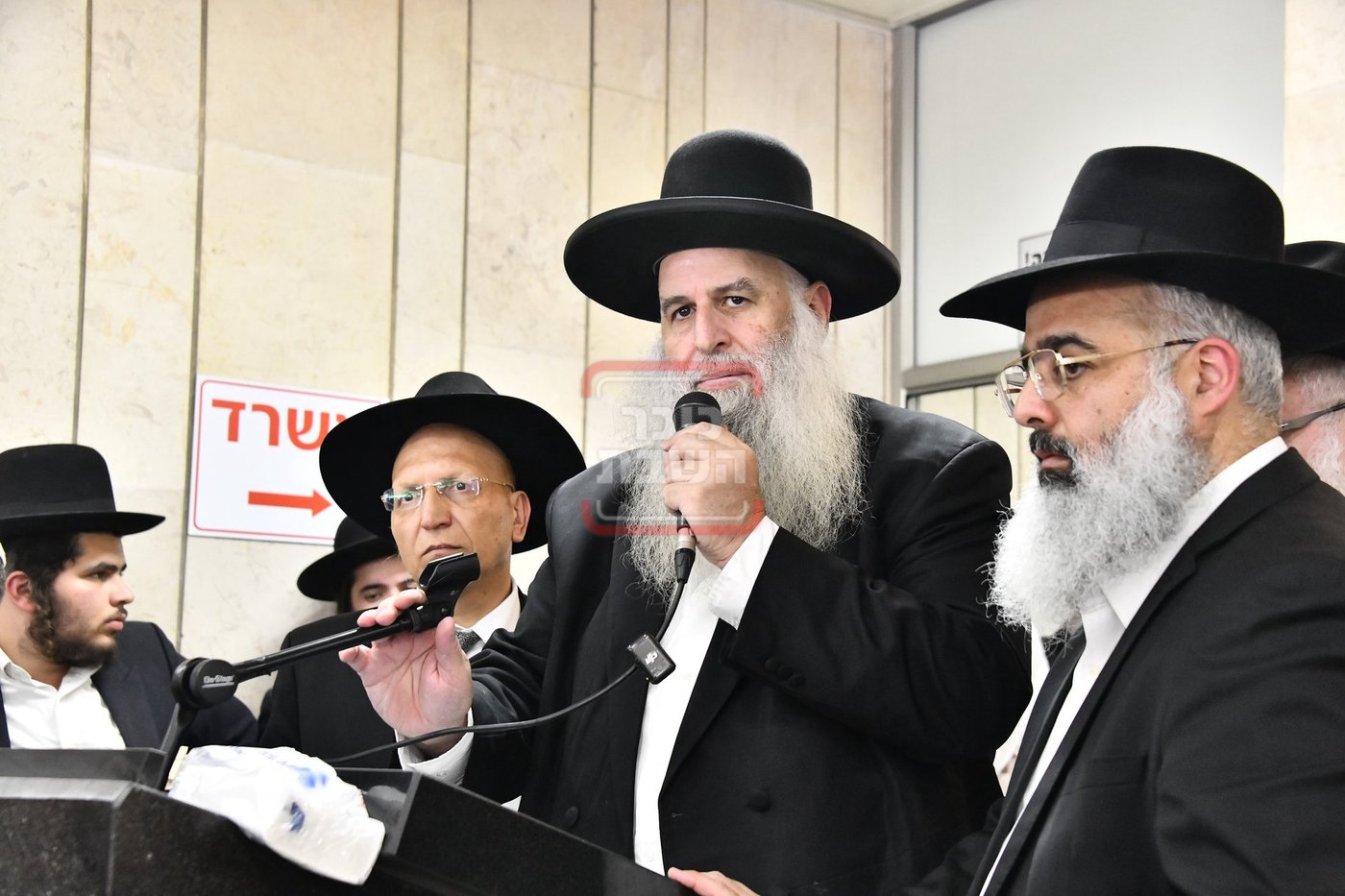מסע הלוויית האדמו"ר רבי אליהו אבוחצירא 