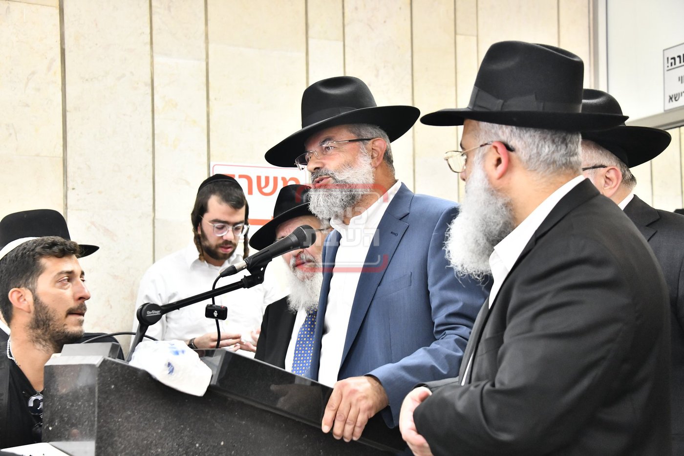 מסע הלוויית האדמו"ר רבי אליהו אבוחצירא 