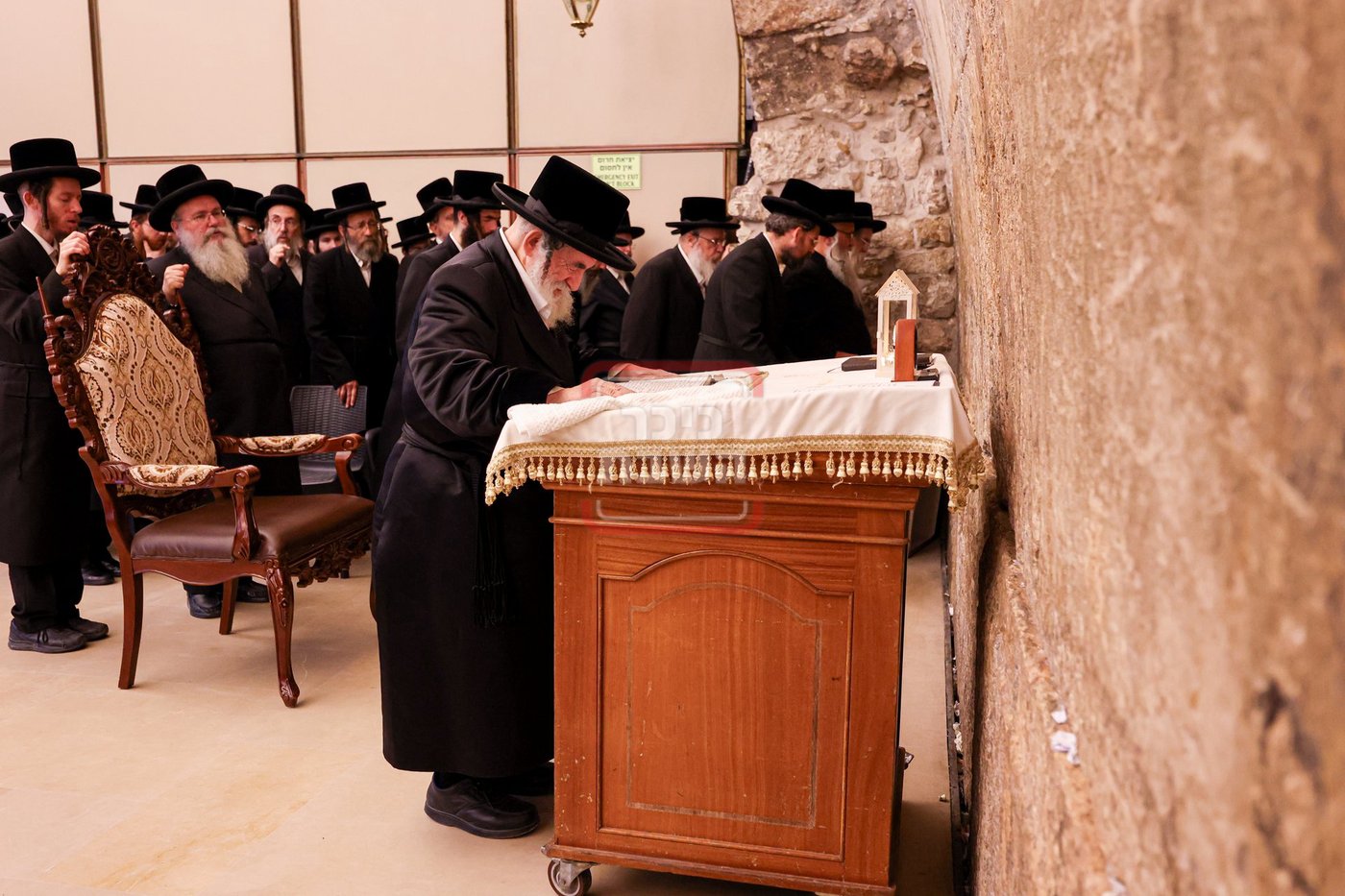 האדמו"ר מויז'ניץ במסע הקודש לעיה"ק ירושלים 