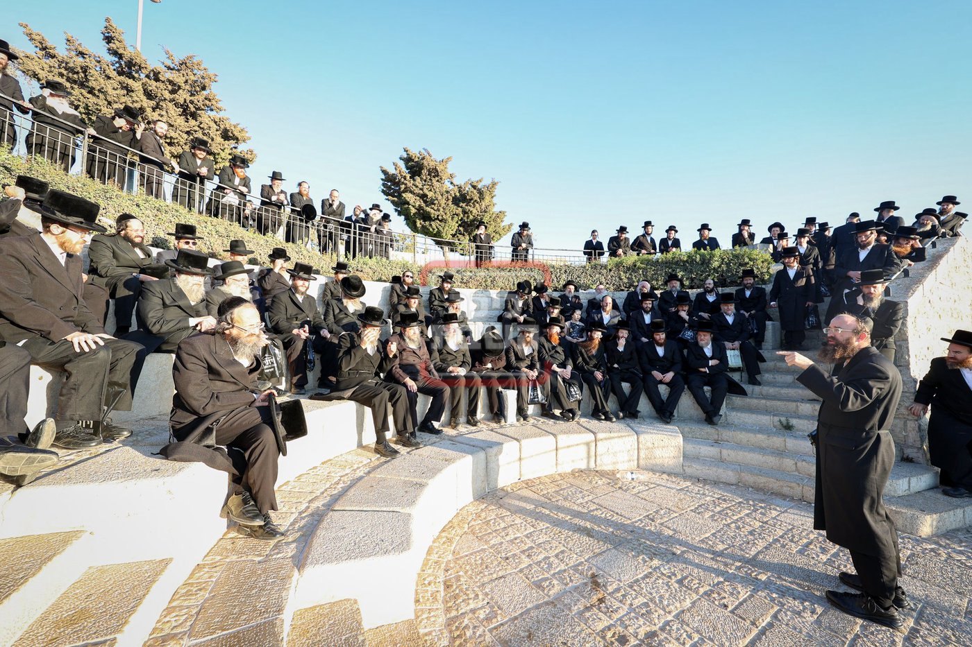 האדמו"ר מויז'ניץ במסע הקודש לעיה"ק ירושלים 