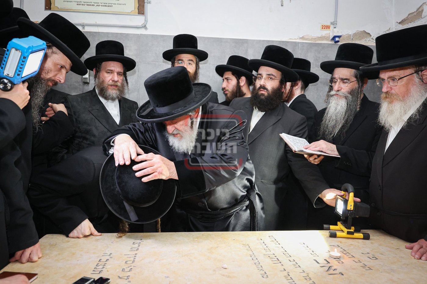 האדמו"ר מויז'ניץ במסע הקודש לעיה"ק ירושלים 
