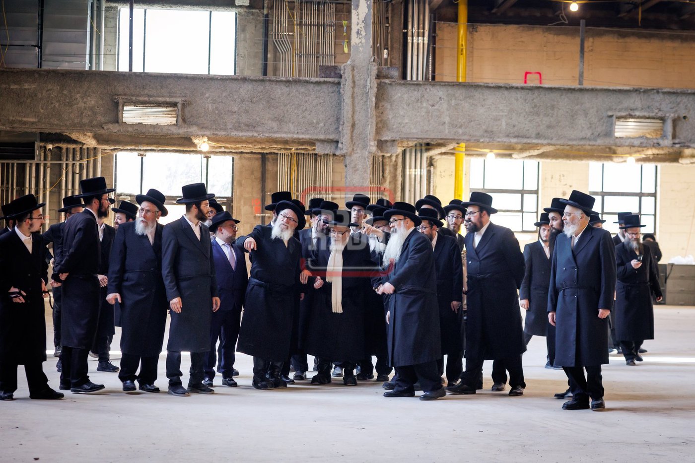הנחת אבן הפינה למקווה הפרטית של האדמו"ר מסקווירא