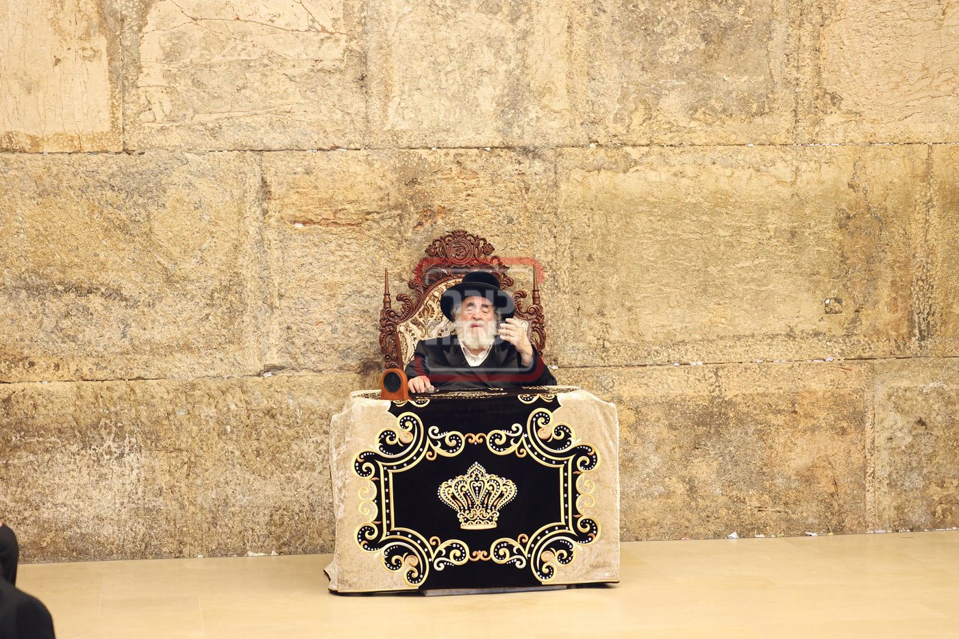 האדמו"ר מויז'ניץ במסע הקודש לעיה"ק ירושלים 