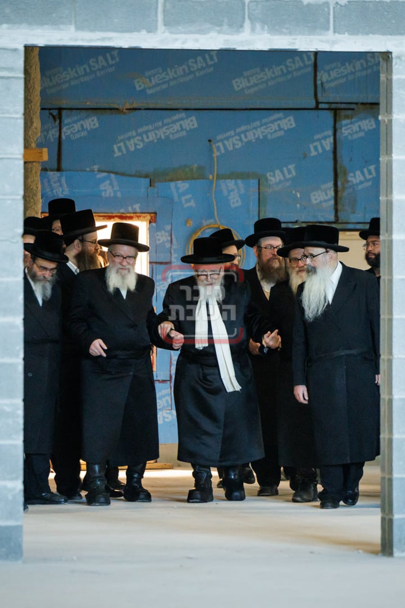 הנחת אבן הפינה למקווה הפרטית של האדמו"ר מסקווירא