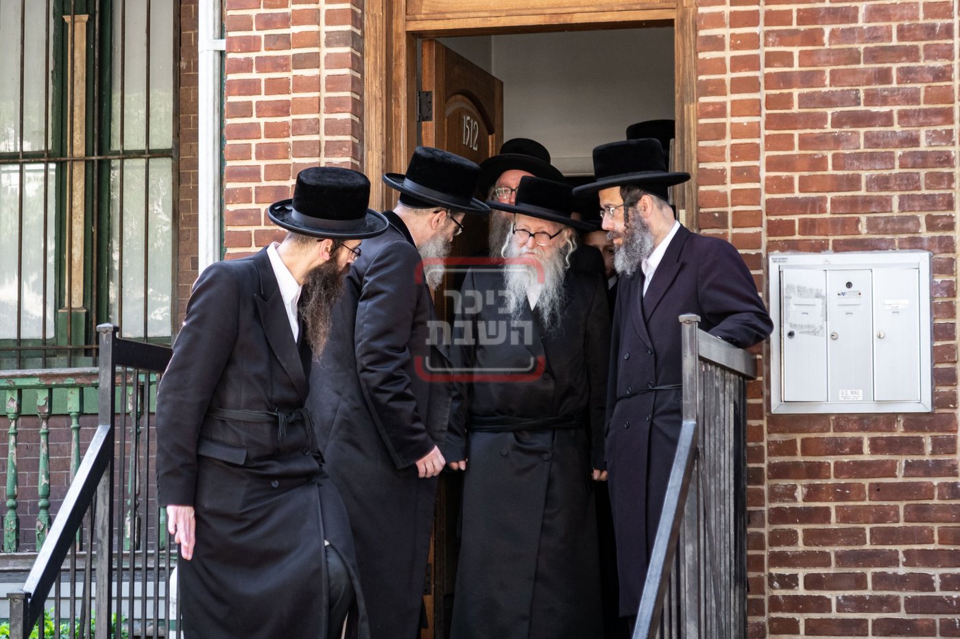 האדמו"ר מרחמסטריווקא ארה"ב בביקור אצל האדמו"ר מסערדאהעלי 