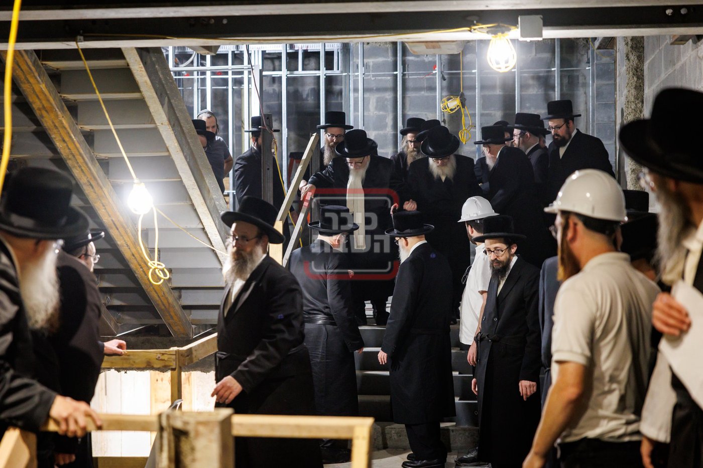 הנחת אבן הפינה למקווה הפרטית של האדמו"ר מסקווירא