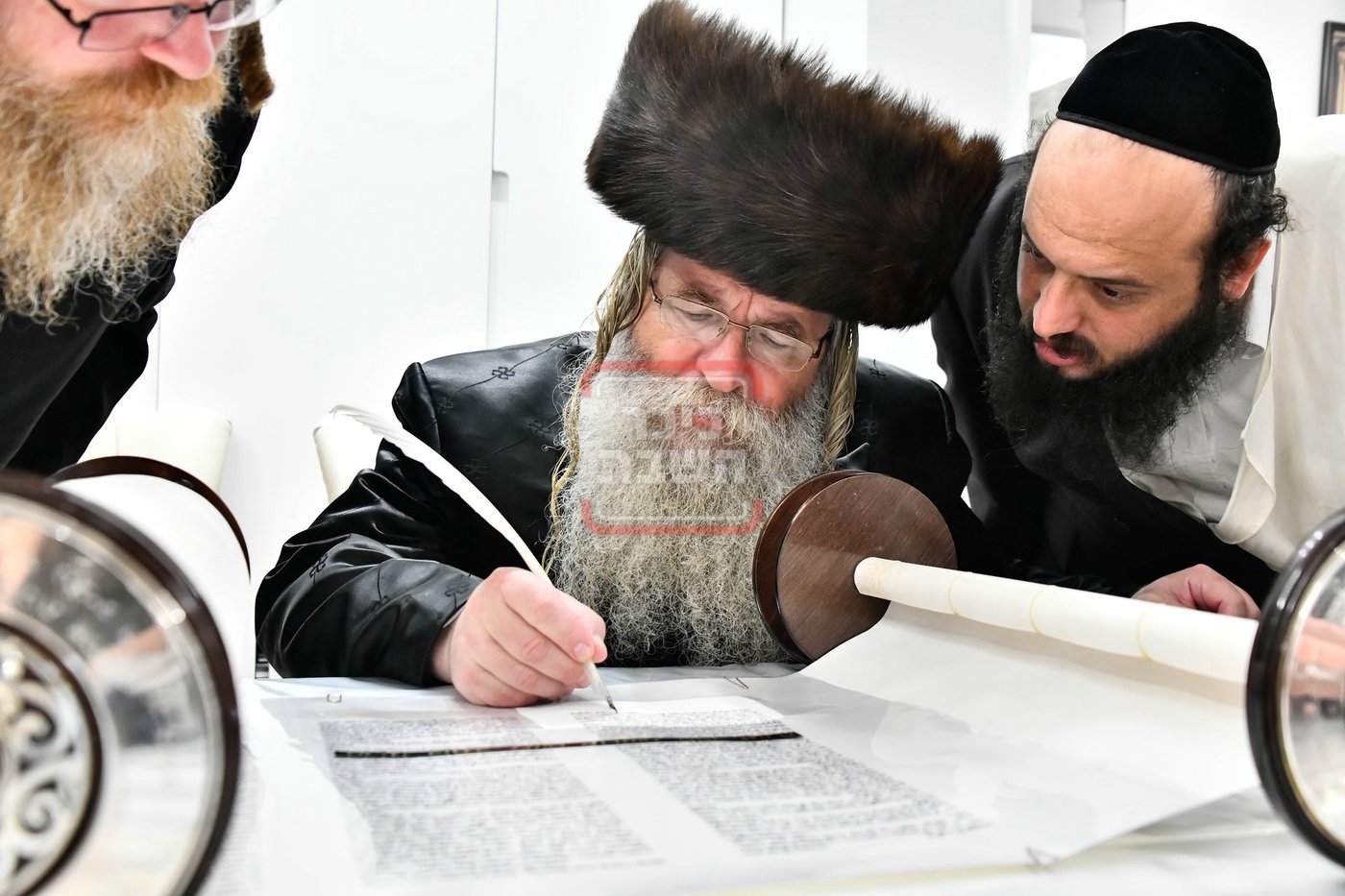 הכנסת ספר תורה וחנוכת הבית בחצה"ק אמשינוב בצפת