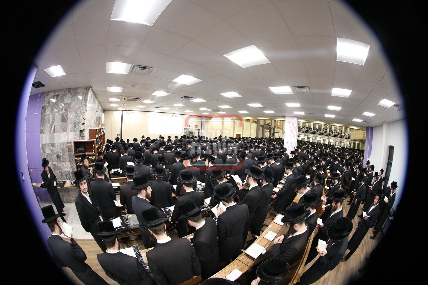 סליחות ראשונות בחצה"ק באבוב 