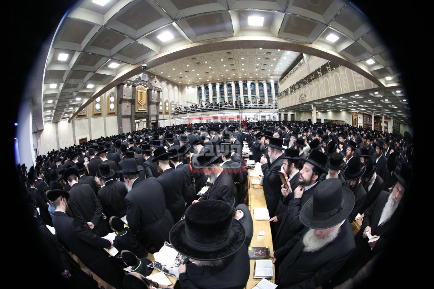 סליחות ראשונות בחצה"ק באבוב 