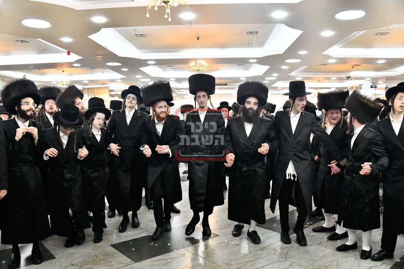 שמחת נישואי נכד גאב"ד מאקאווא 