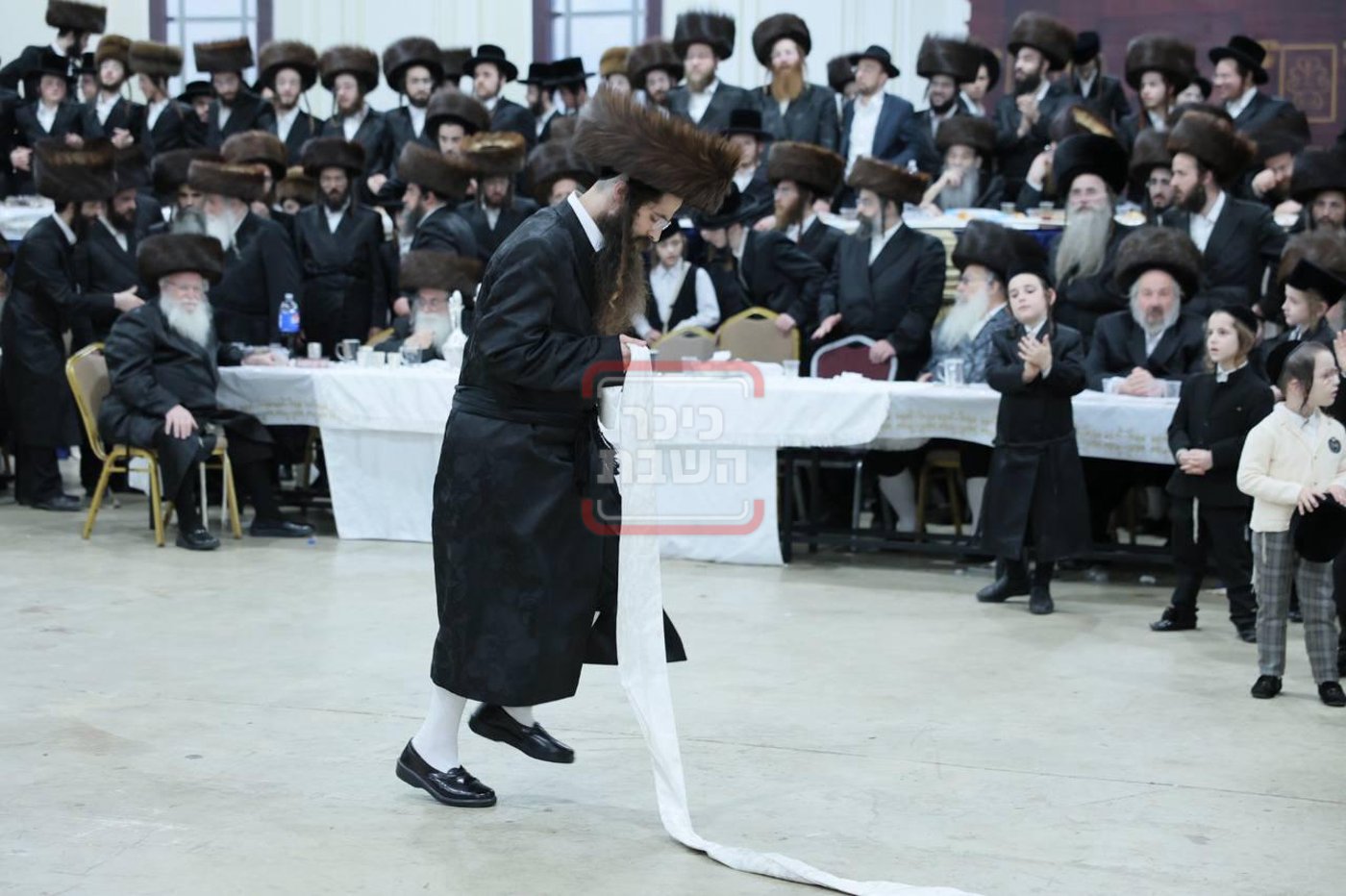 שמחת נישואי נכד האדמו"ר ממחנובקא בעלזא 
