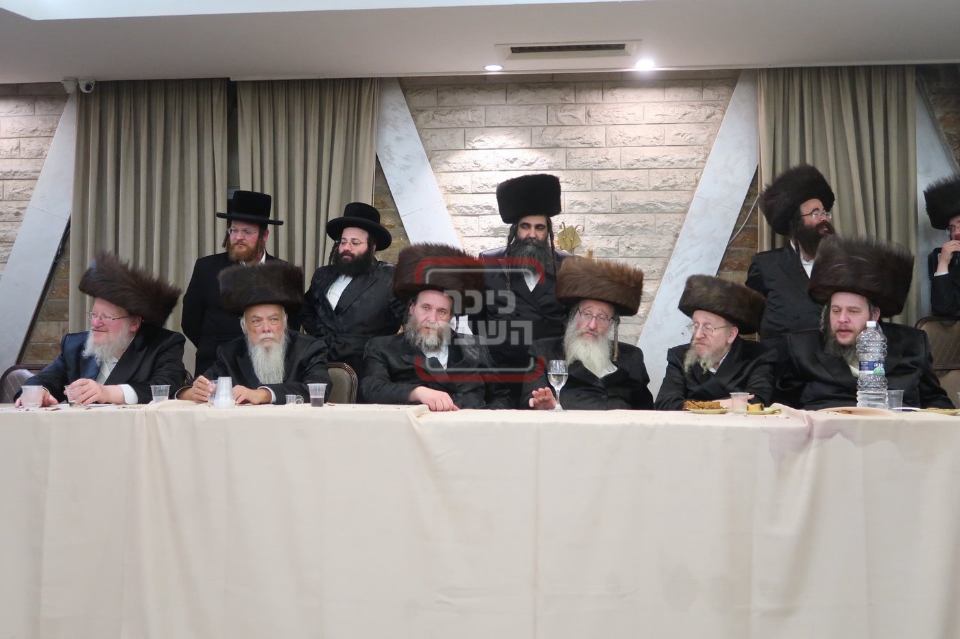 שמחת נישואי נינת האדמו"ר מביאלה זצ"ל