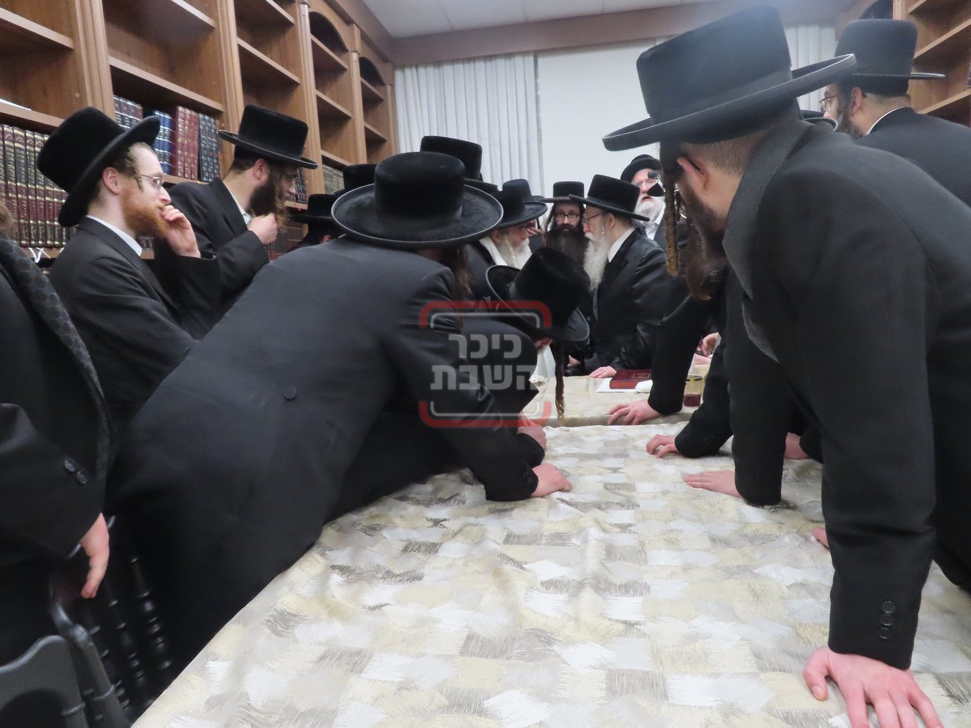 האדמו"ר מקרעטשניף ירושלים בביקור אצל האדמו"ר מפשעווארסק