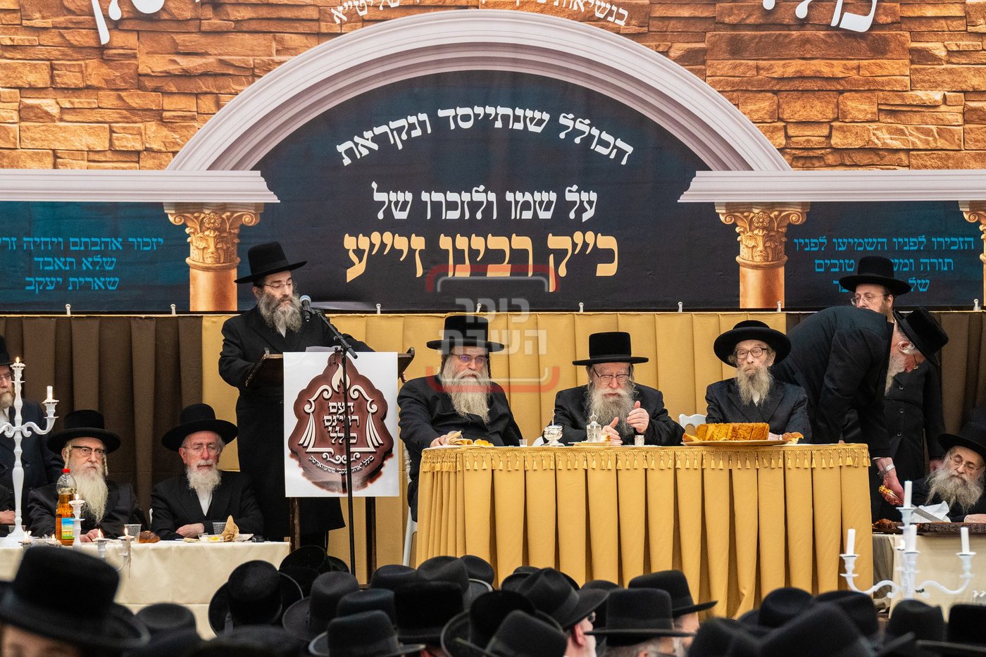 האדמו"ר מפשעווארסק בהילולת אביו האדמו"ר זצ"ל