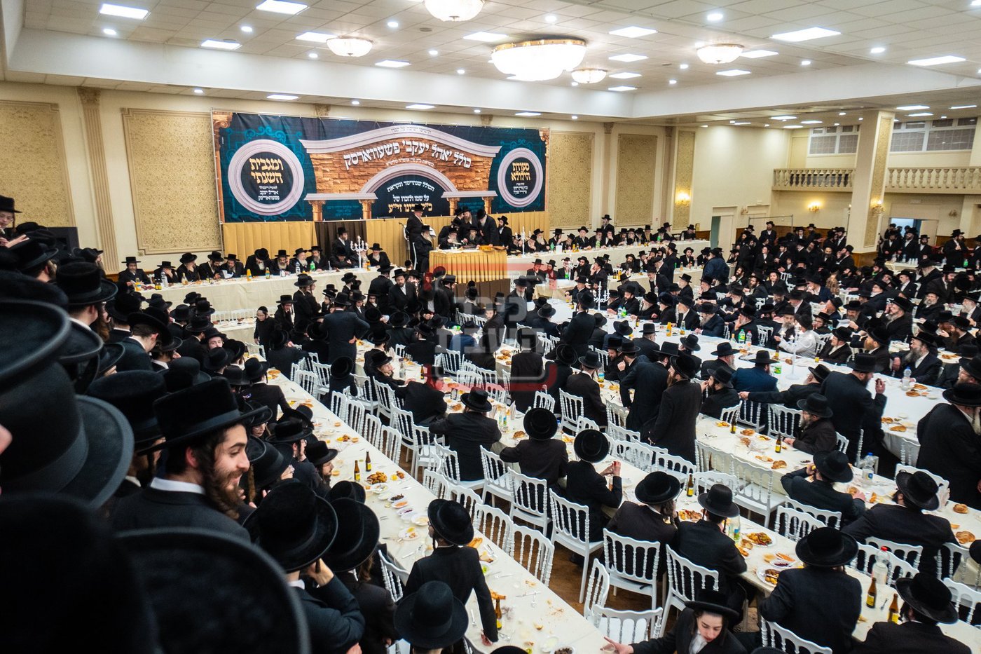 האדמו"ר מפשעווארסק בהילולת אביו האדמו"ר זצ"ל