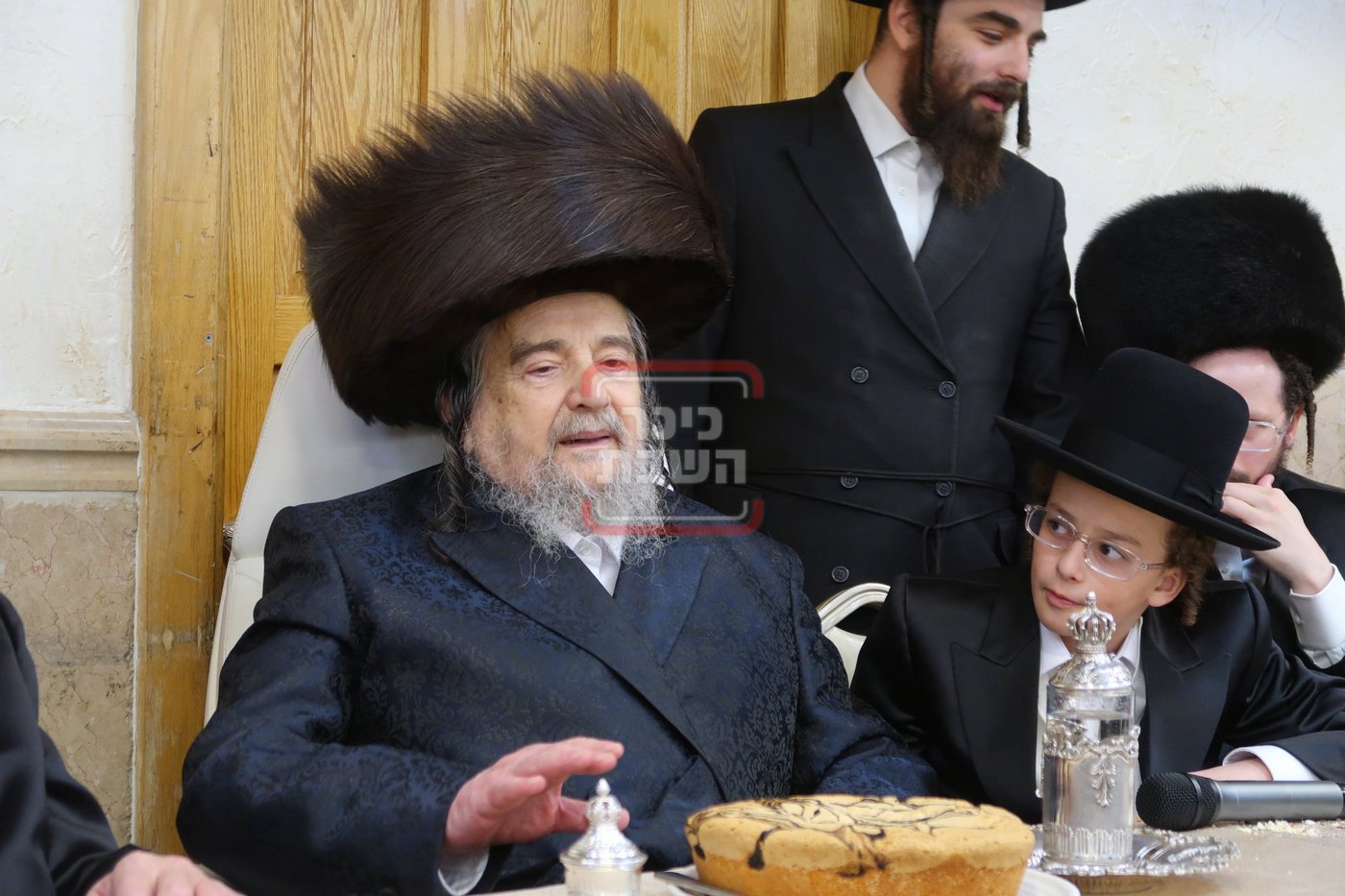 שמחת הבר מצווה לנין הגה"צ רבי יעקב מאיר שכטר