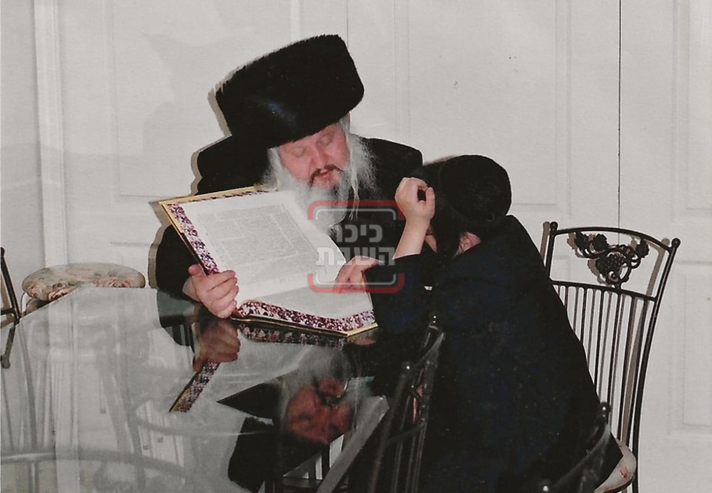 מראות חייו של הגה"צ רבי משה אהרן רייך זצ"ל