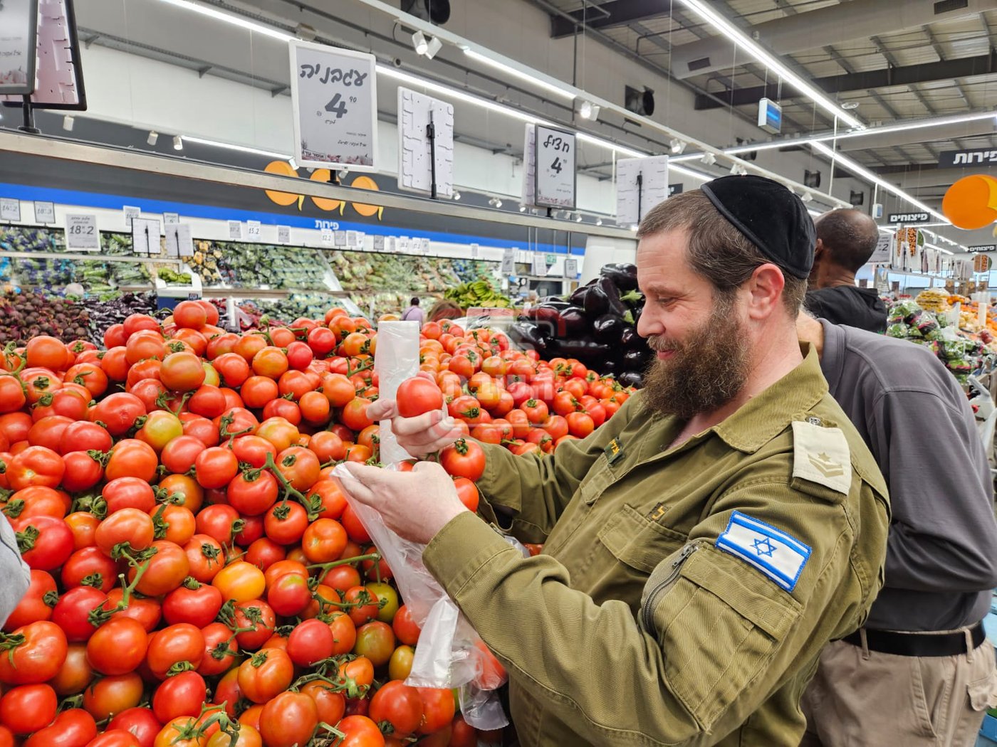 זופניק בכיכר | כל התמונות, הנייעס והחשיפות של השבוע