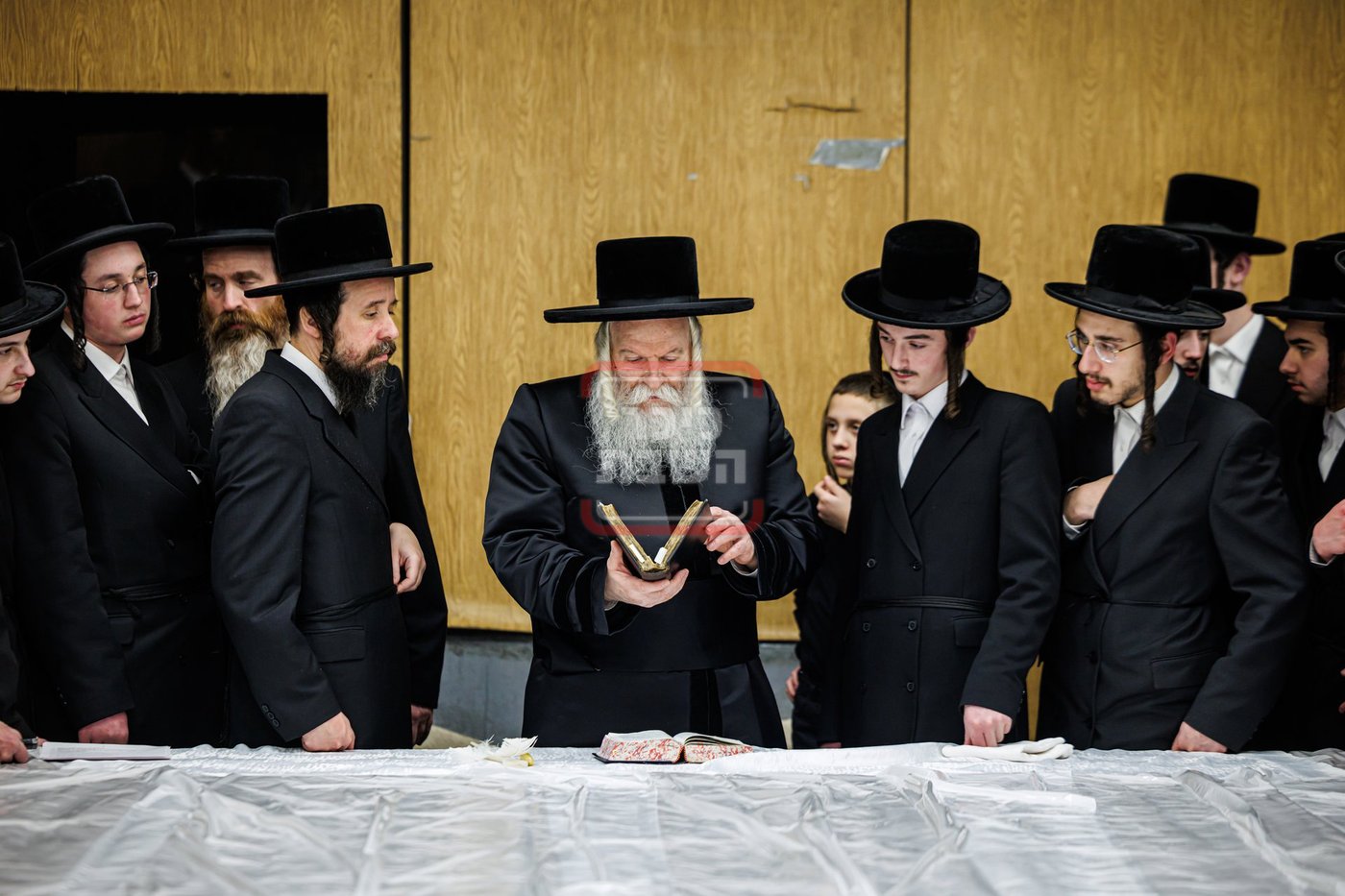 חג הפסח בחצה"ק באבוב
