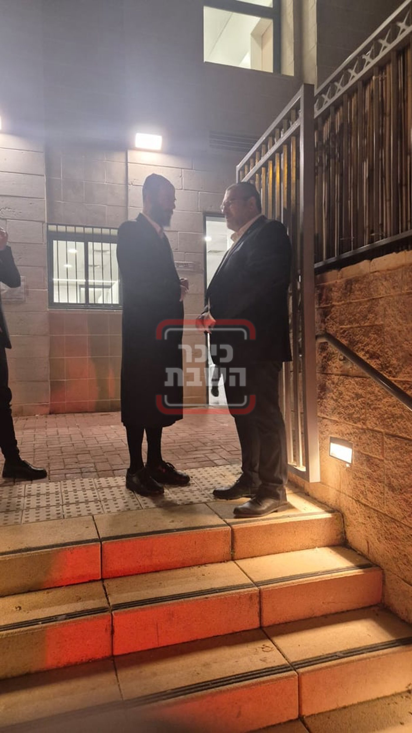 זופניק בכיכר | כל התמונות, הנייעס והחשיפות של פסח והמסתעף