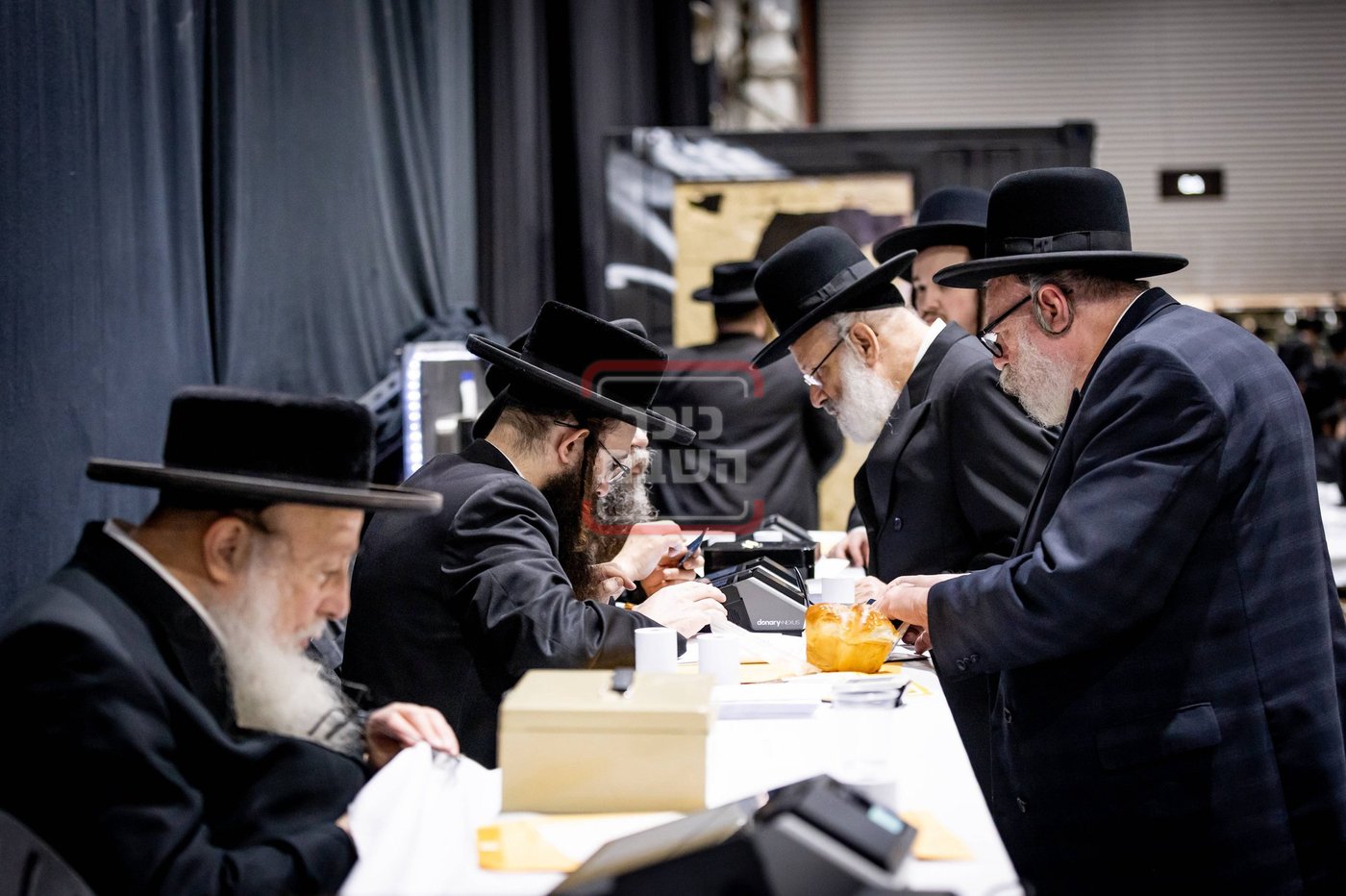 ל"ג בעומר בחצה"ק סאטמר