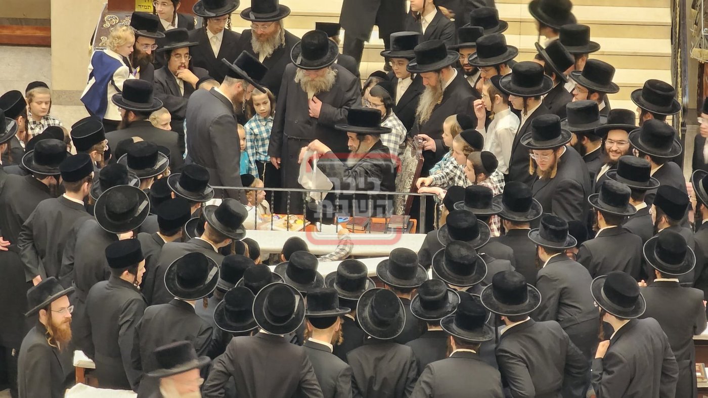 הרה"צ רבי חיים מאיר הגר, אב"ד קריית ויז'ניץ בחלאקעס ביום ל"ג בעומר