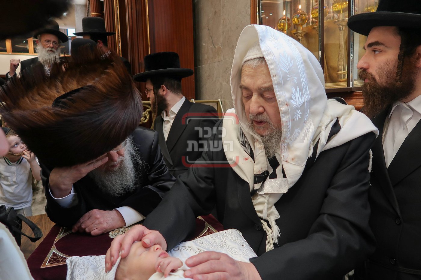 הגה"צ רבי יעקב מאיר שעכטר בברית לנין האדמו"ר מסלונים
