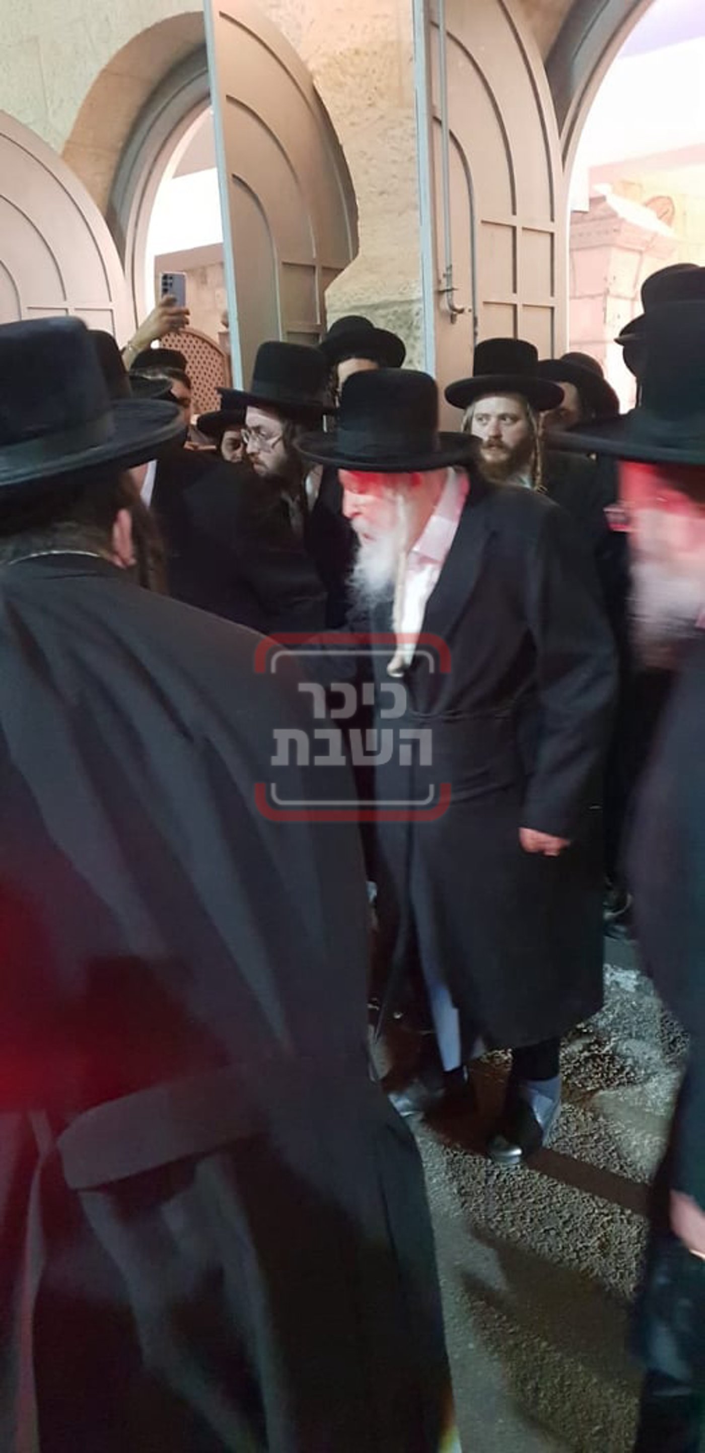 האדמו"ר מגור, בקבר רחל
