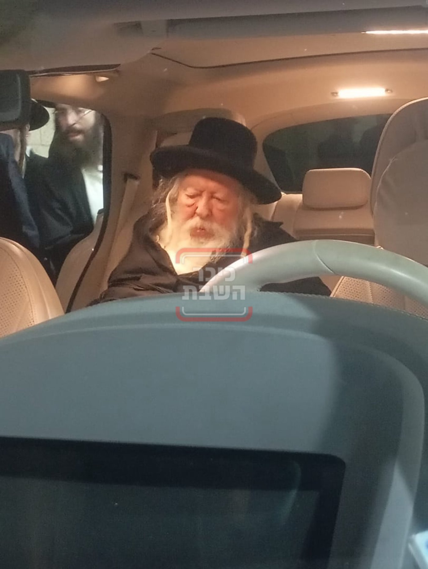 האדמו"ר מגור, בקבר רחל