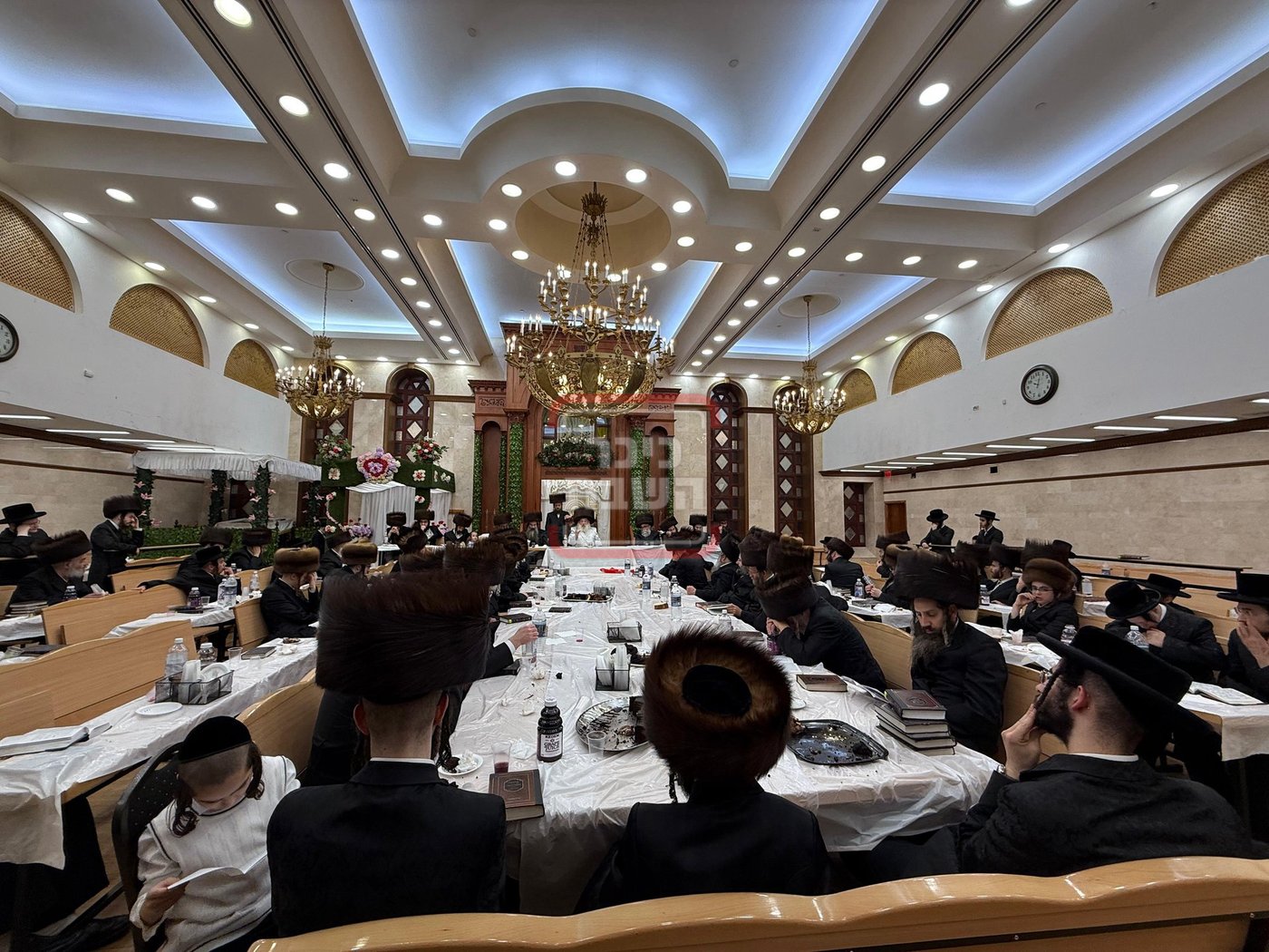 חג השבועות בחצה"ק קראלי