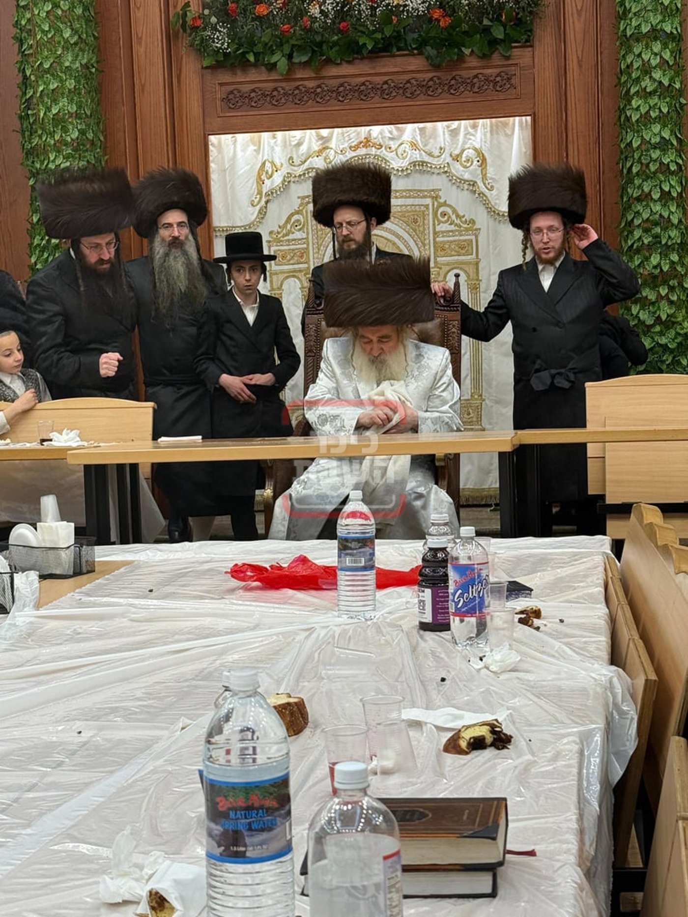 חג השבועות בחצה"ק קראלי