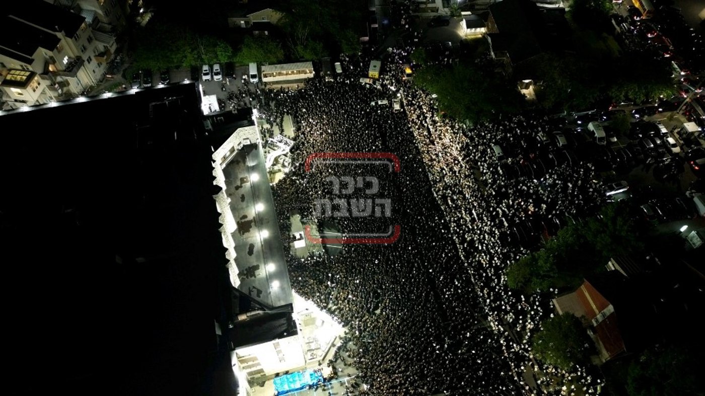 חג השבועות בחצה"ק סאטמר