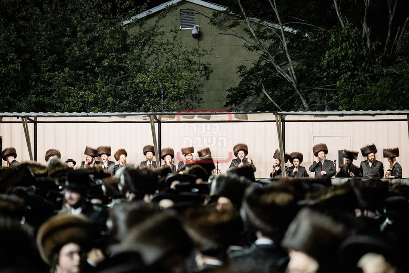 חג השבועות בחצה"ק סאטמר