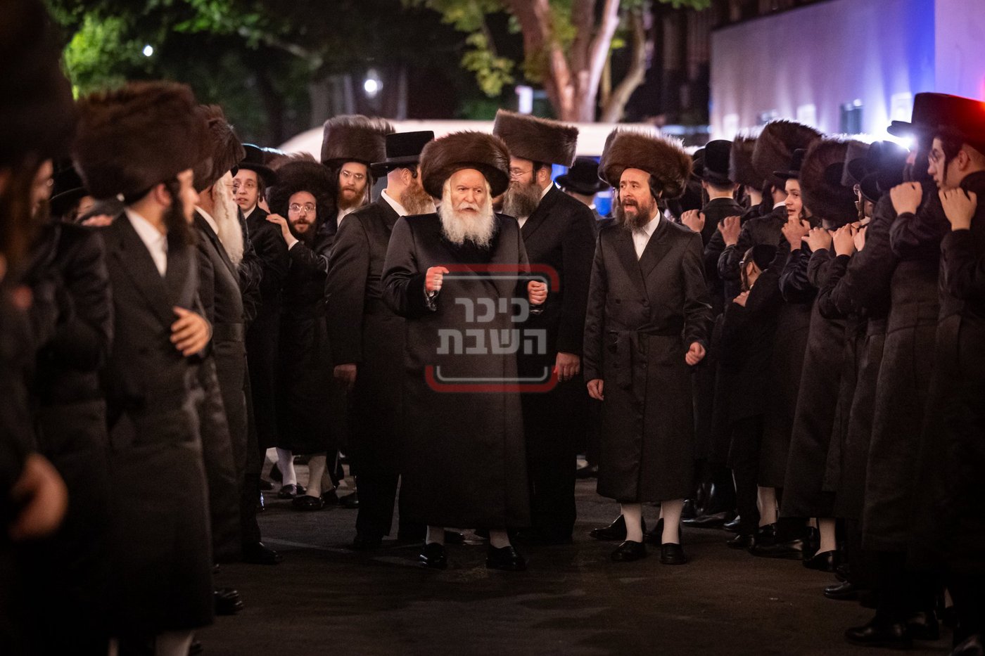 שבועות בחצה"ק באבוב