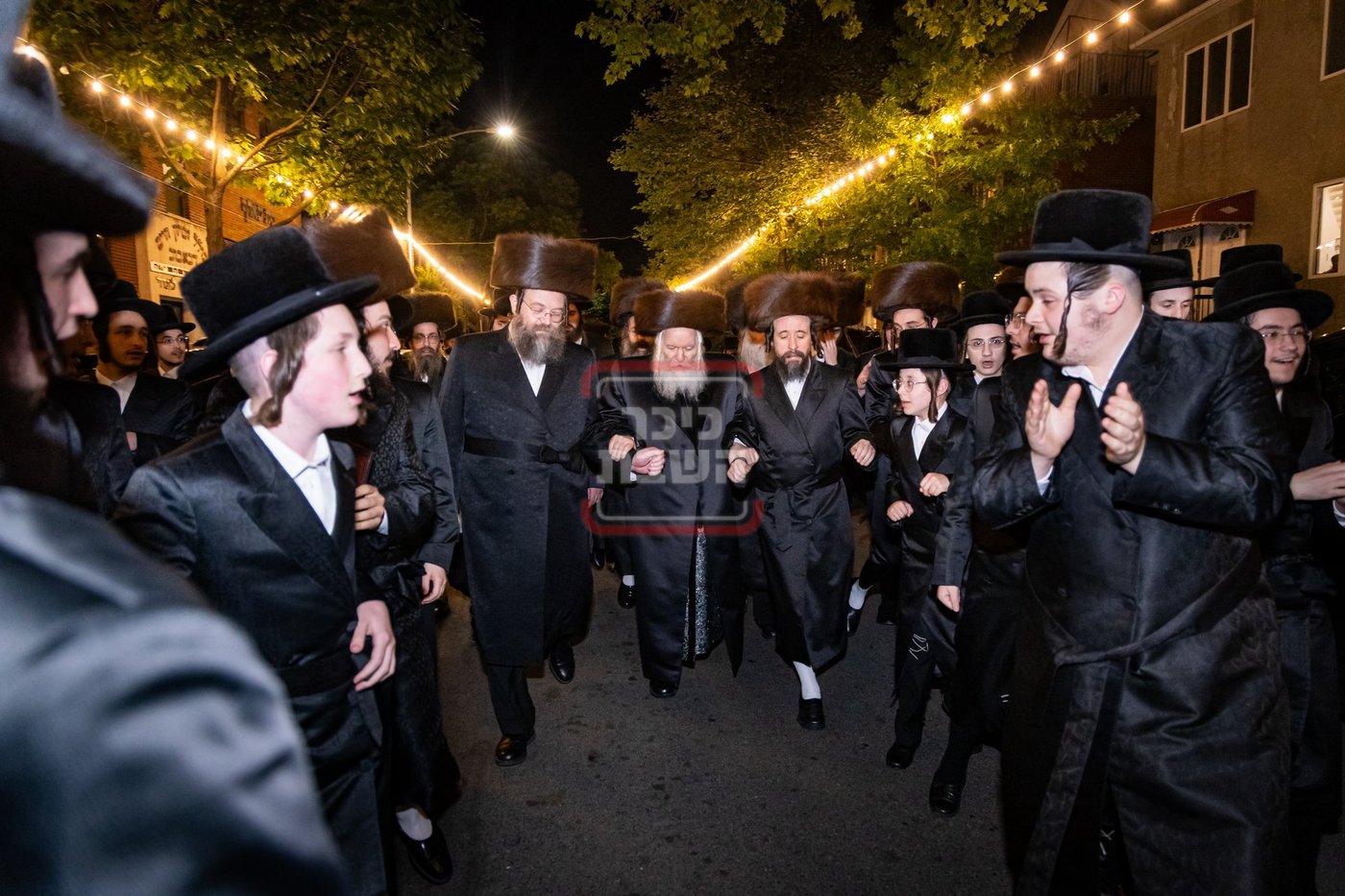 שבועות בחצה"ק באבוב