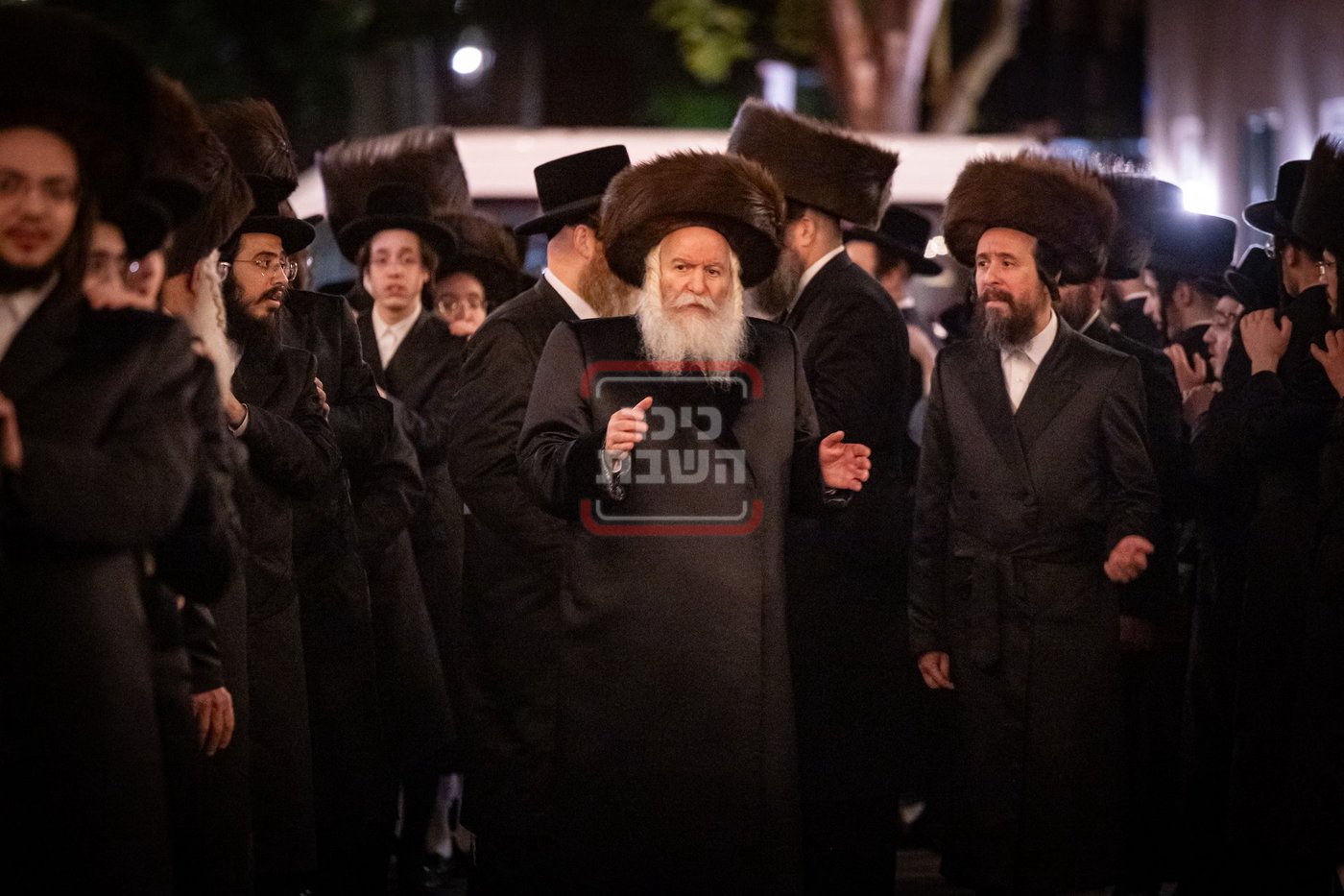 שבועות בחצה"ק באבוב