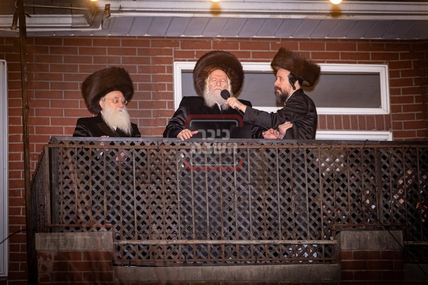 שבועות בחצה"ק באבוב