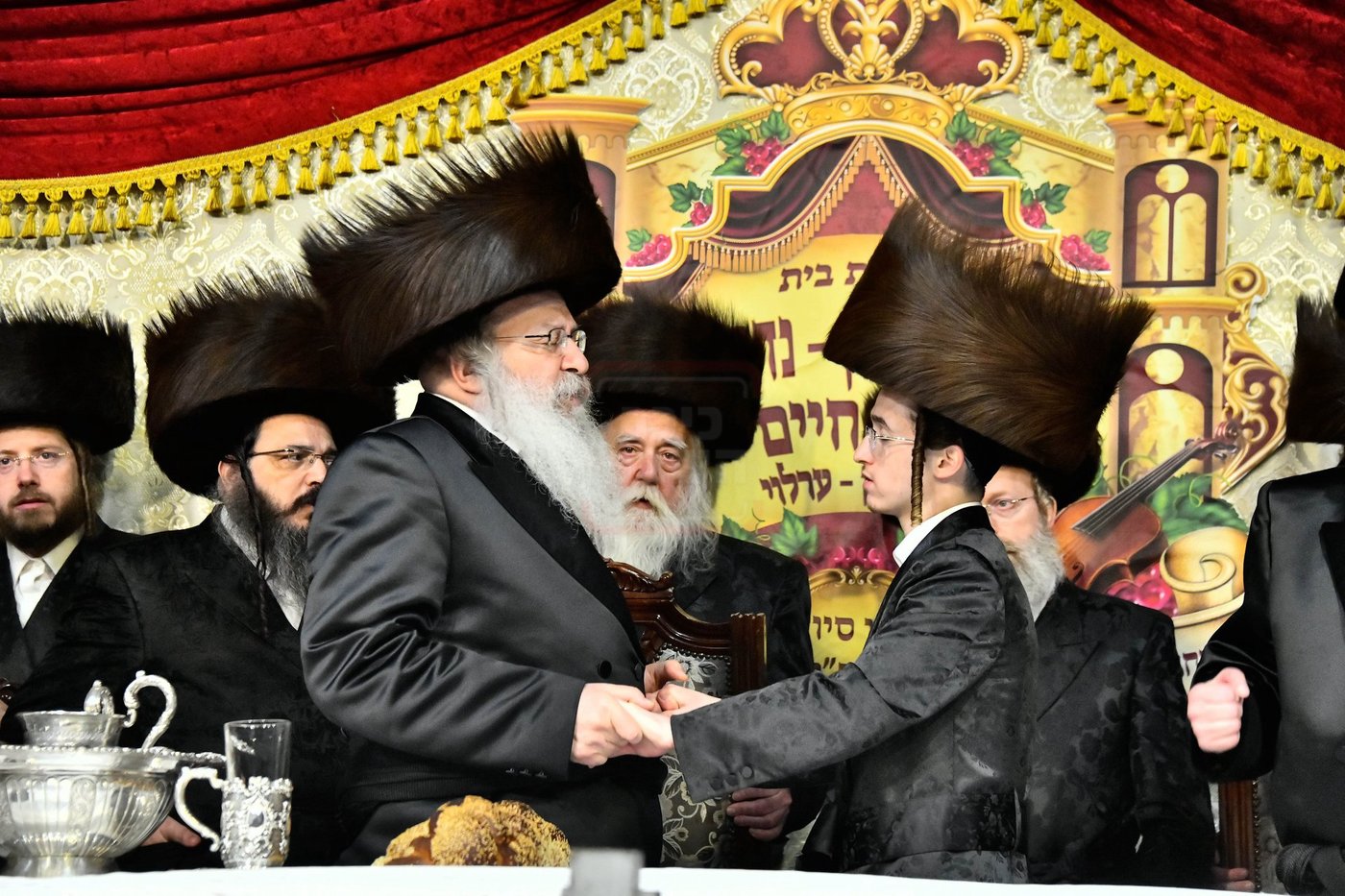 שמחת בית נדבורנה - קאסוב ויז'ניץ - ערלוי - האלמין