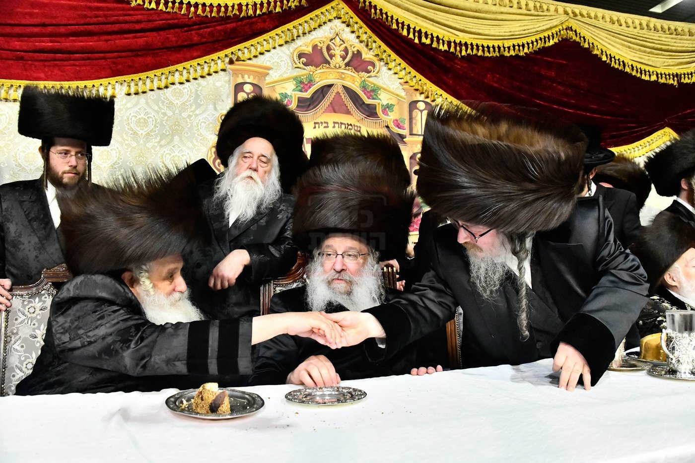 שמחת בית נדבורנה - קאסוב ויז'ניץ - ערלוי - האלמין