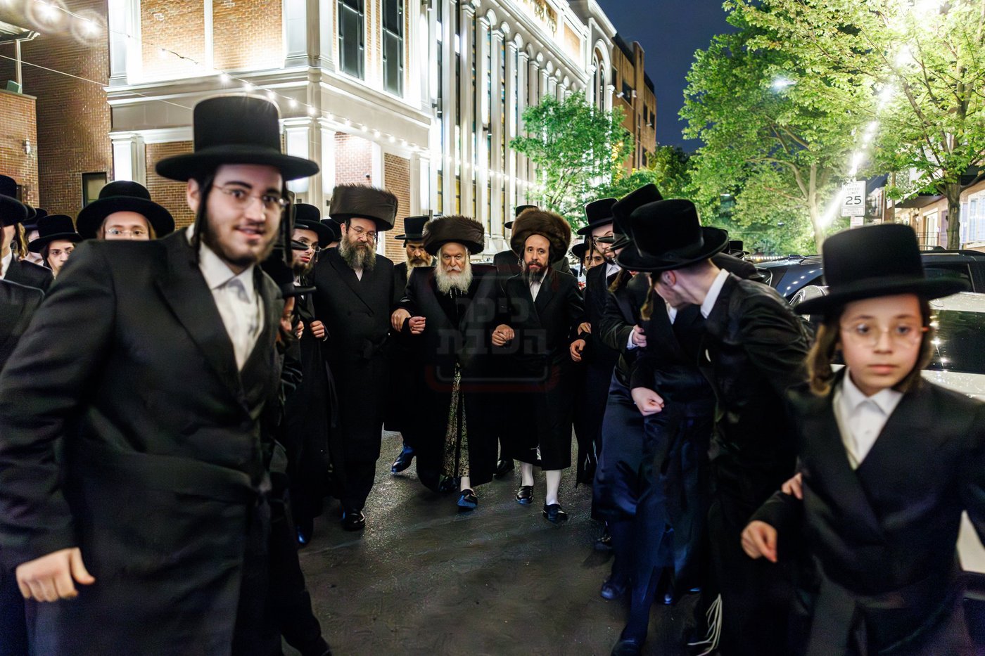 שמחת הפארשפיל לנכד האדמו"ר מבאבוב