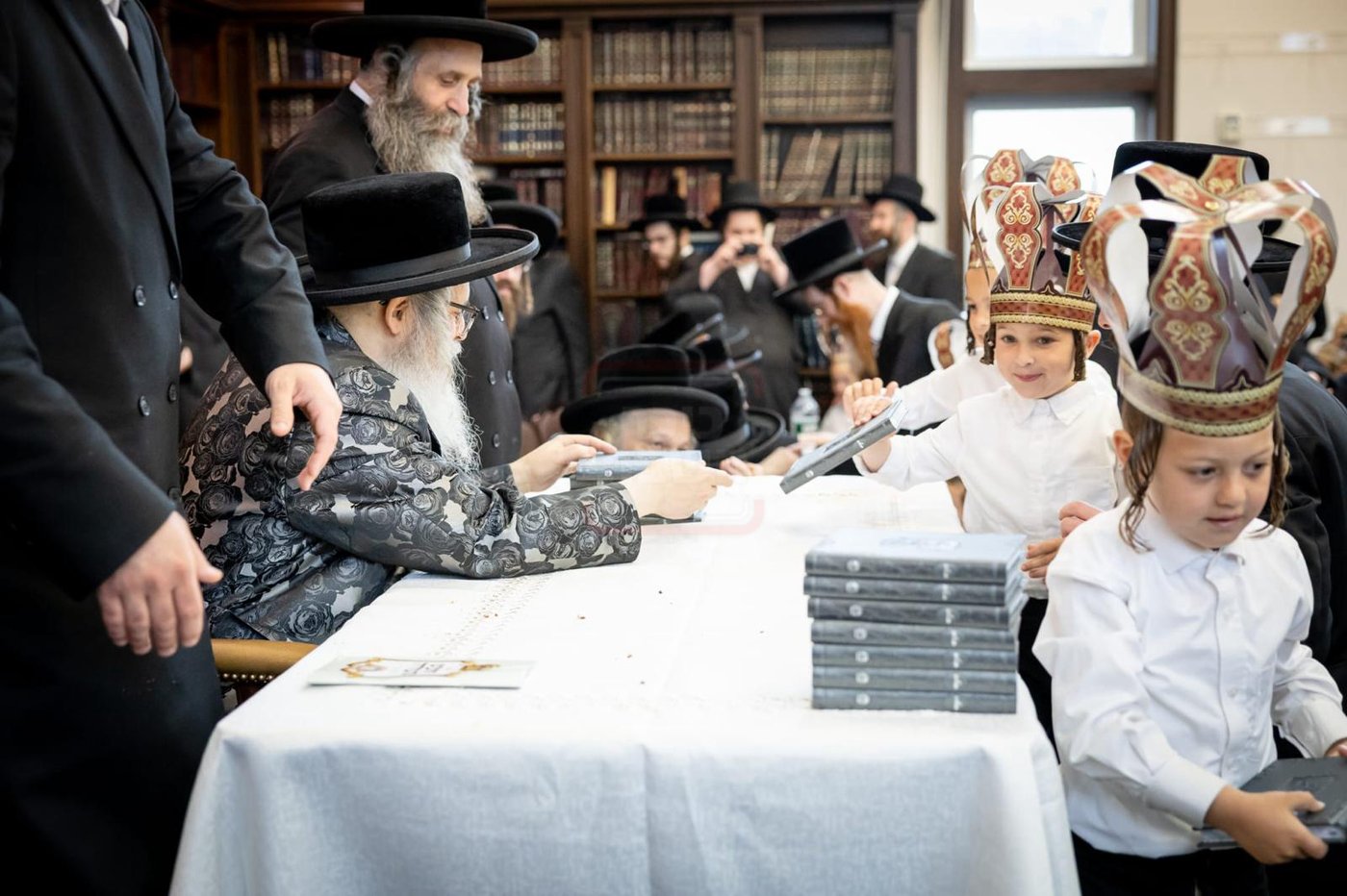 חומש סעודה בתלמוד תורה סאטמר בלייקווד