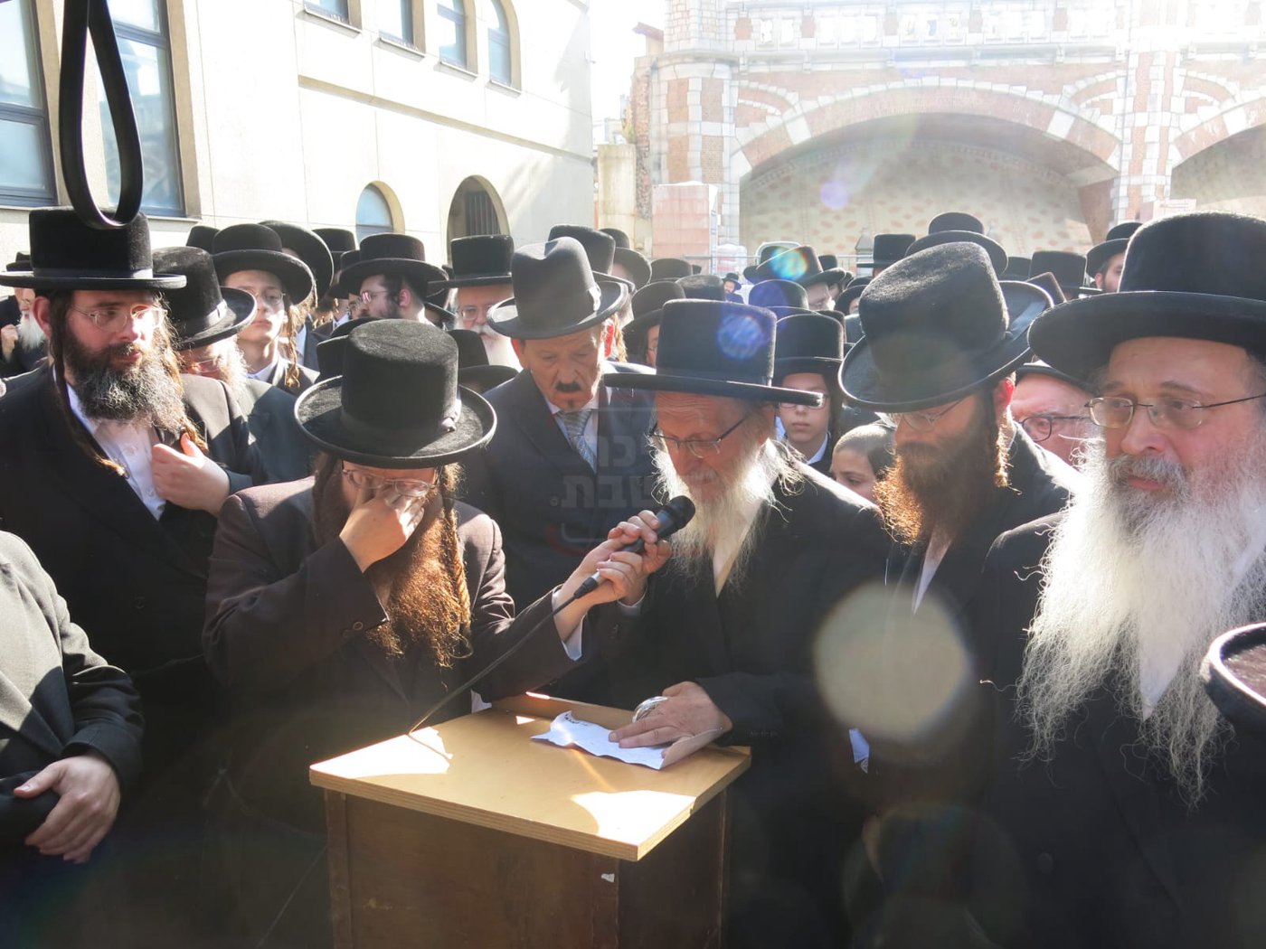הלוויית הילד יהודא אלטר ווייס ז''ל מאנטווערפן