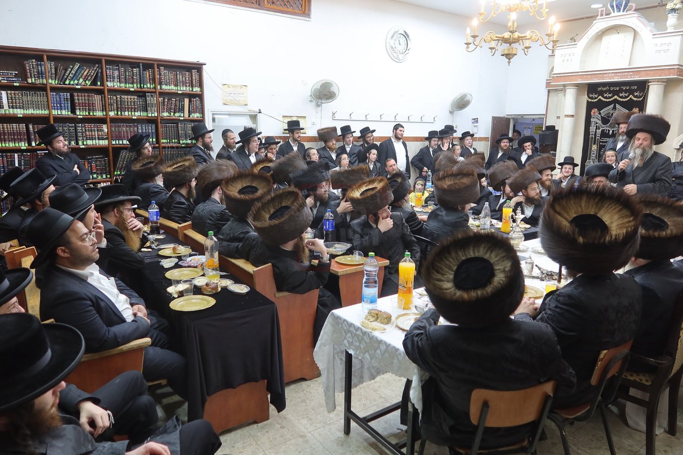 שבע ברכות בחצרות סטראפקוב -קרעטשניף י-ם -הארנסטייפאל -זלאטשוב