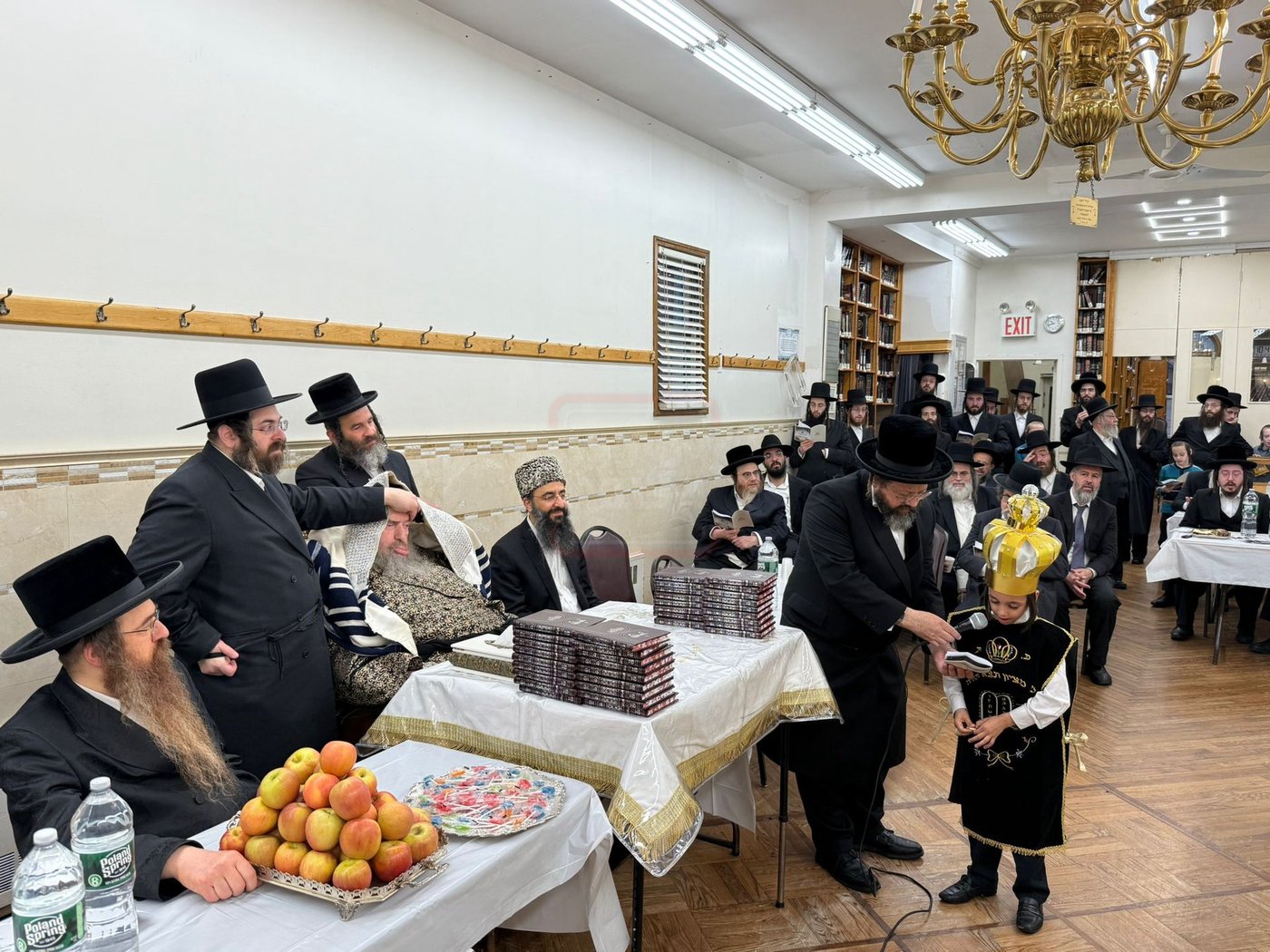 מסיבת החומש אצל האדמו"ר מקאלוב