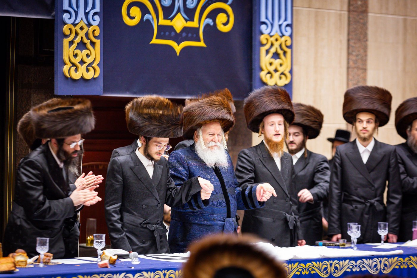 שמחת שבע ברכות לנכדת האדמו"ר מבאבוב