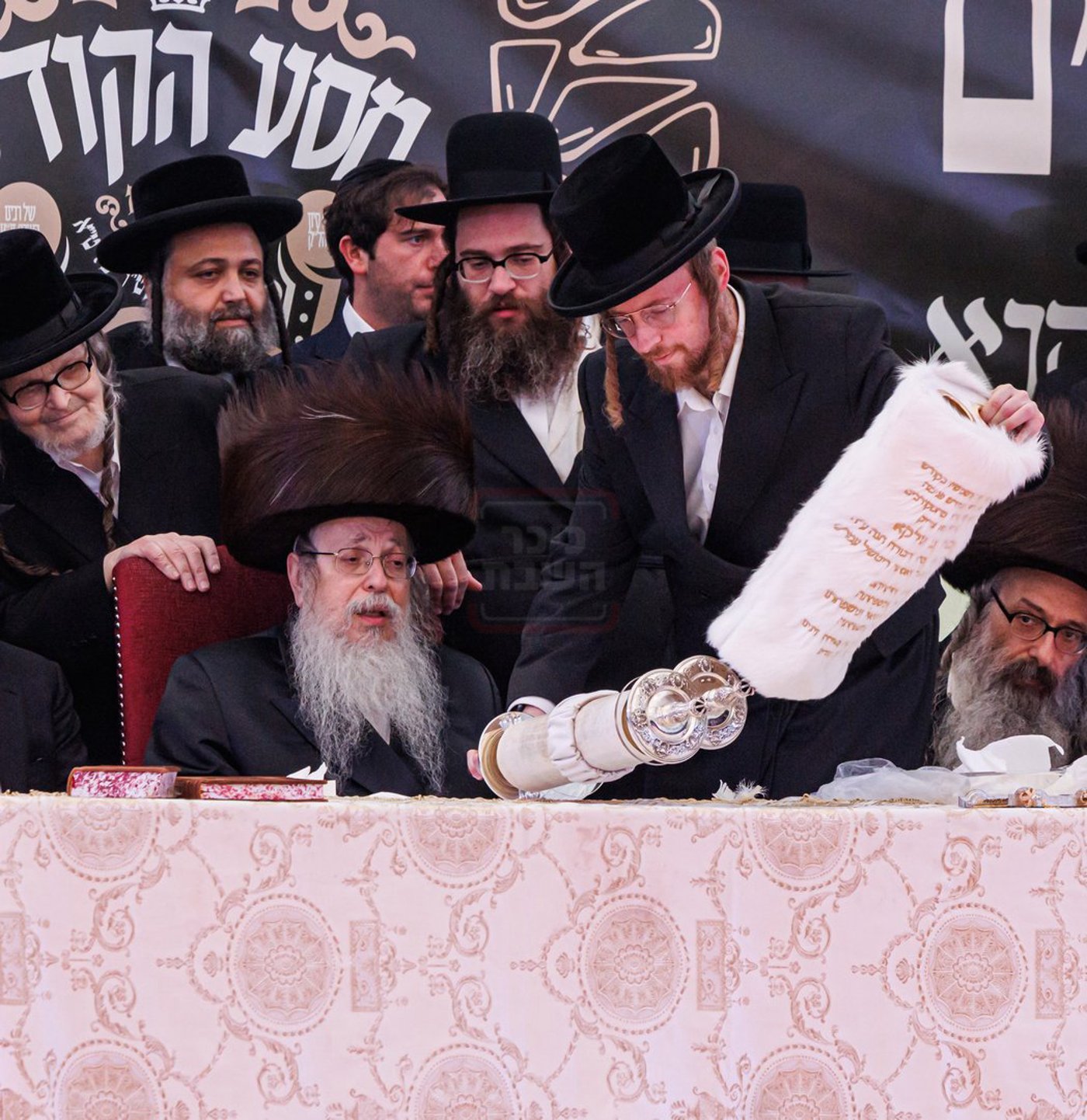האדמו"ר מטאהש במסע הקודש להונגריה